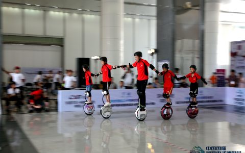 第四届平衡车大赛亮相2019中国国际消费电子博览会  打造“战火重燃”的激情赛场